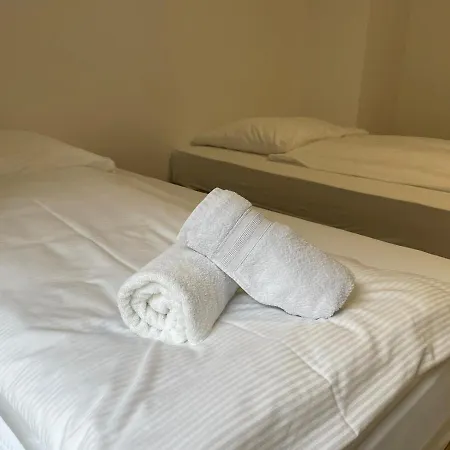 Timeless: Grosse Moderne 4 公寓